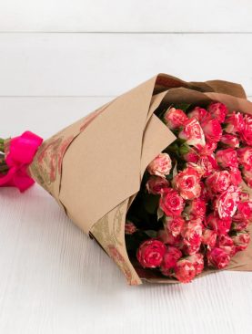 Букет из 11 кустовых роз